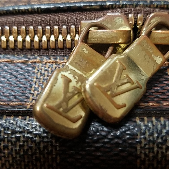 AUTHENTIC Louis Vuitton Geronimo Damier Ebene Bag - Picture 4 of 6